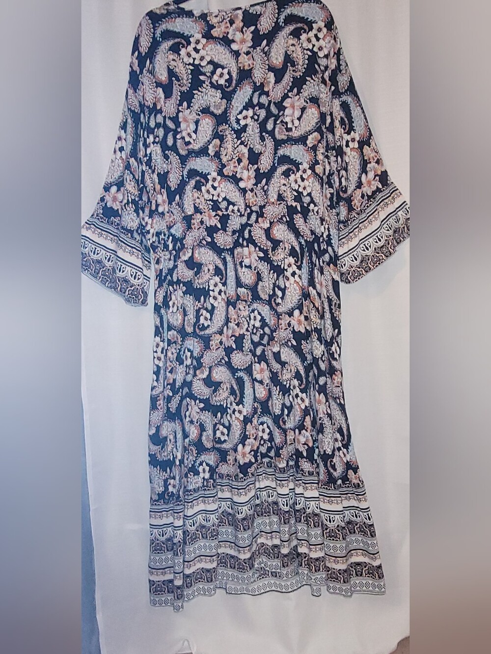 Bloomchic Fall Maxi Dress 22-24 - Picture 6 of 6